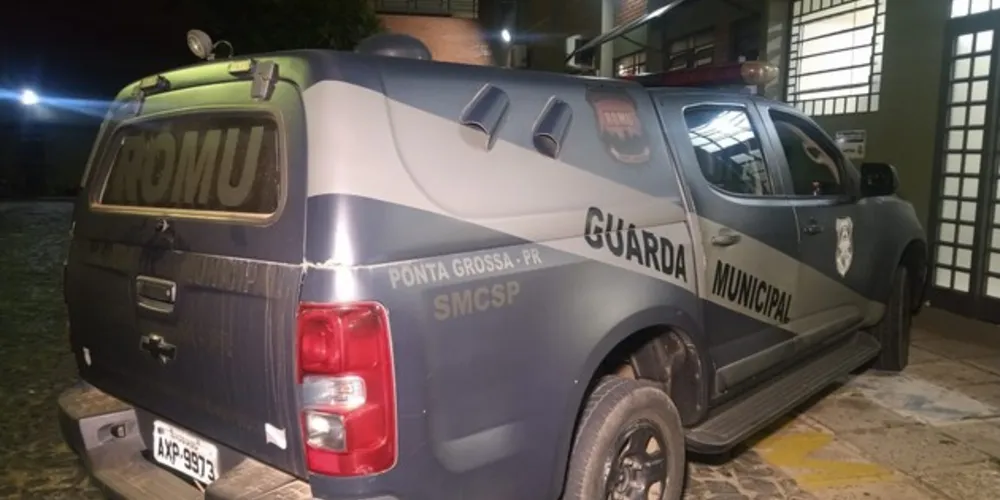 Suspeito foi detido por moradores da região até a chegada da viatura da GM