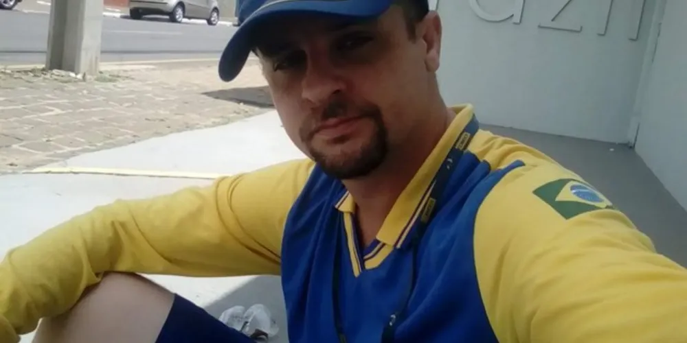 A paixão de Felipe por literatura nasceu na adolescência ao ler textos de Moacyr Scliar, Luis Fernando Veríssimo, Machado de Assis e Carlos Drummond de Andrade