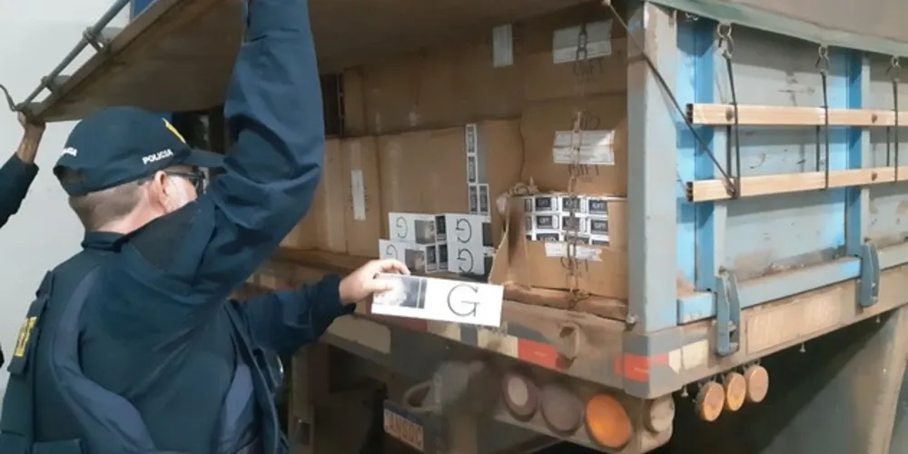 Carga apreendida nesta quarta tinha aproximadamente 700 mil carteiras de cigarro
