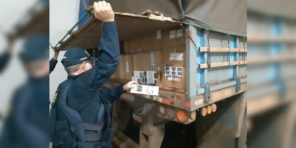Carga apreendida nesta quarta tinha aproximadamente 700 mil carteiras de cigarro