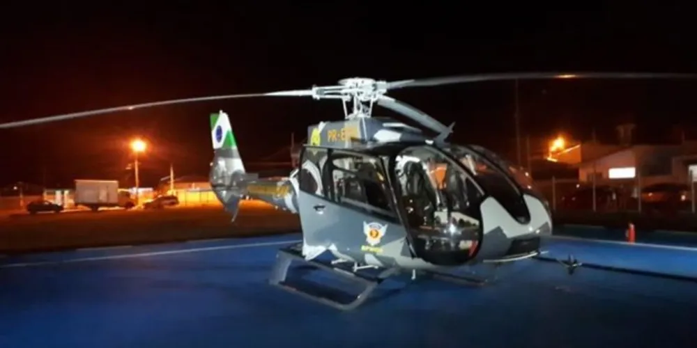 O fotógrafo foi resgatado com vida e levado de helicóptero para uma Unidade de Pronto Antedimento, mas não resistiu