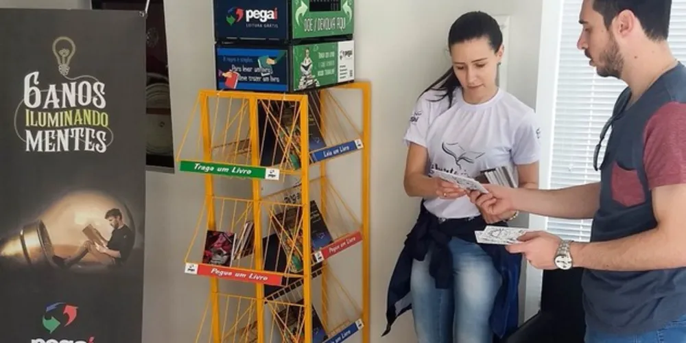 Até 2018, ele estava presente em oito cidades do estado do Paraná e, hoje, existem estantes em 14 municípios
