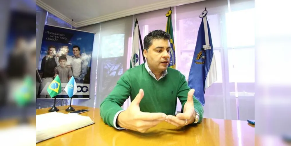 Prefeito usou as redes sociais para falar sobre o assunto