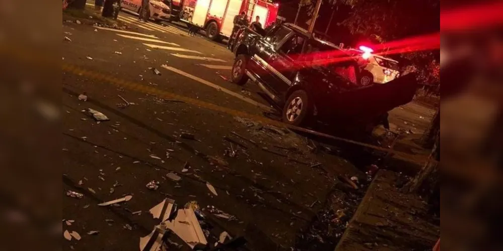 Segundo informações do Corpo de Bombeiros, o motorista de uma caminhonete S10 avançou de forma proposital em uma multidão que participava de uma festa.