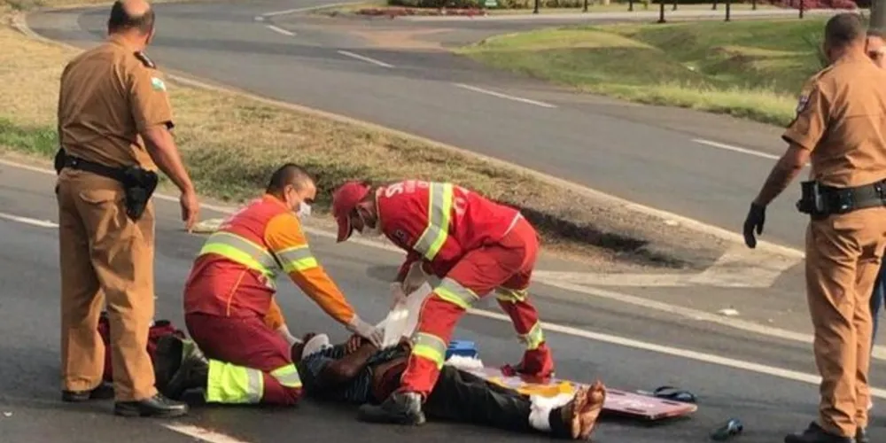 Vítima foi socorrida por equipes do Corpo de Bombeiros;