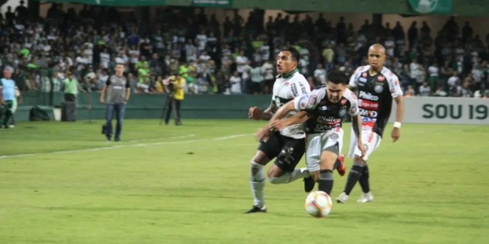 Mesmo com um a menos, Fantasma continuou pressionando e arrancou o empate
