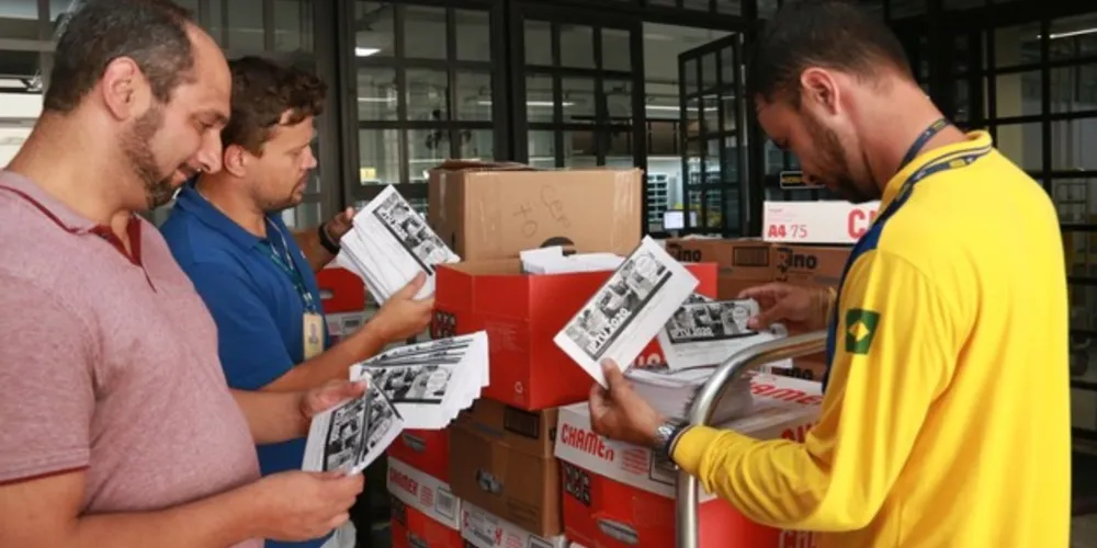 A maior parte dos 159 mil boletos gerados foram entregues pela gráfica na agência central dos Correios em Ponta Grossa