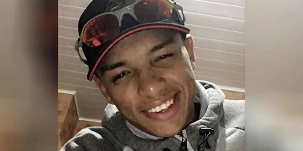 Jovem estava organizando festa e foi morto com tiro no rosto na madrugada deste domingo