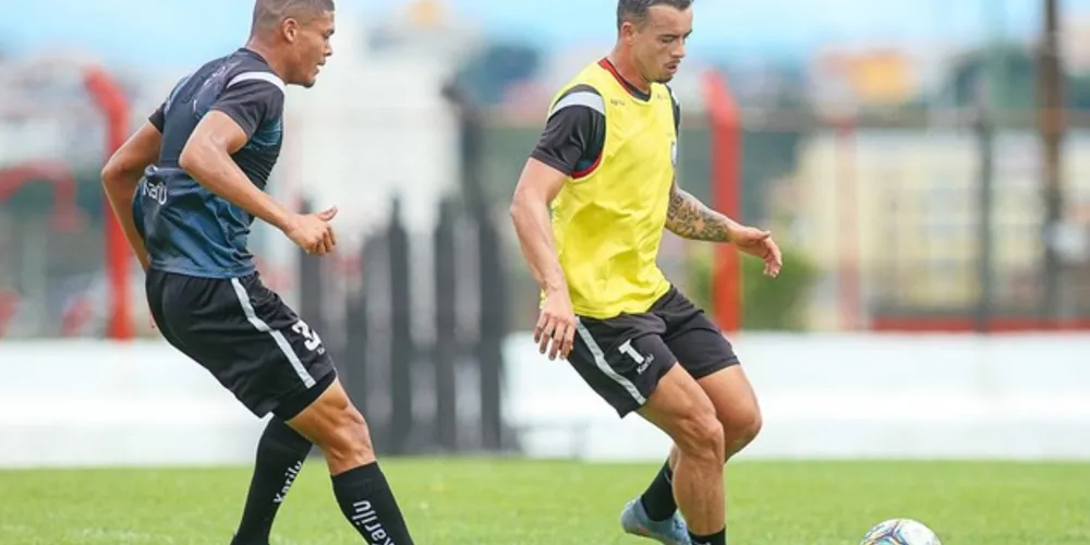 Equipe deve treinar na tarde desta terça (4)