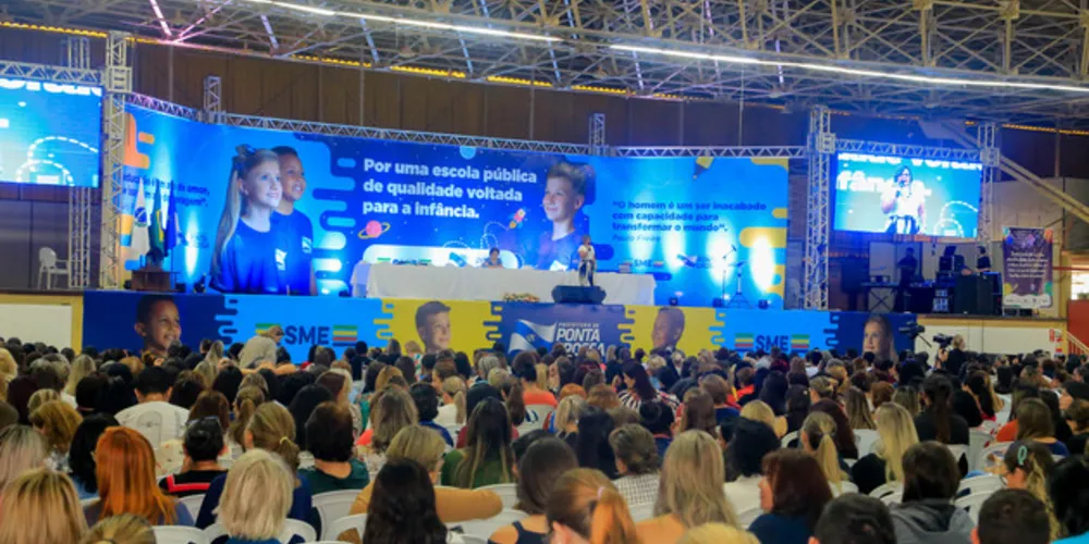 Professores tiveram encontro no Centro de Eventos