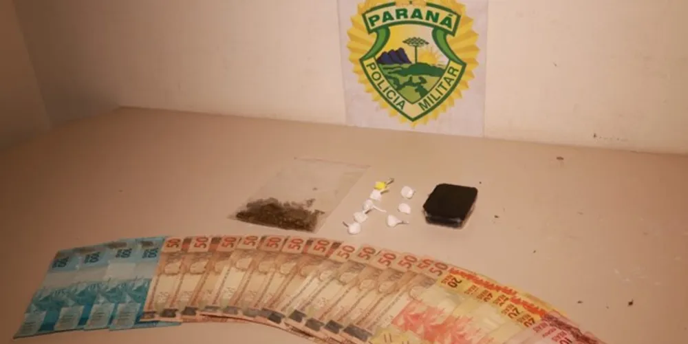 Drogas foram encontradas com duas mulheres e um adolescente no Jardim Carvalho