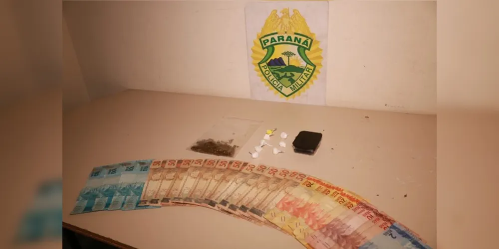 Drogas foram encontradas com duas mulheres e um adolescente no Jardim Carvalho