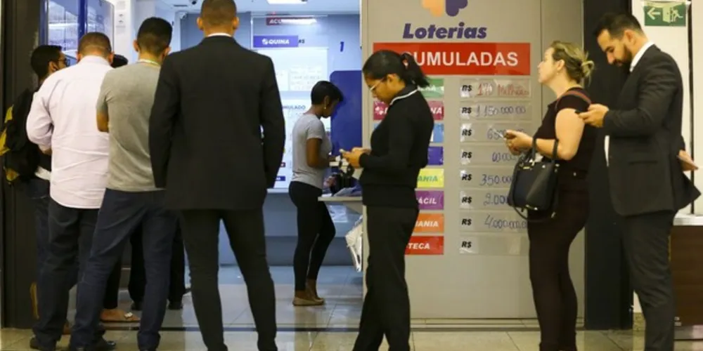 A aposta simples, de seis números, custa R$ 4,50