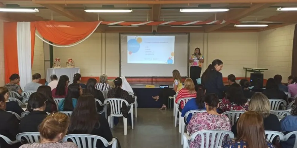 A capacitação permanente é importante para manter e aumentar a qualidade no manejo da merenda escolar
