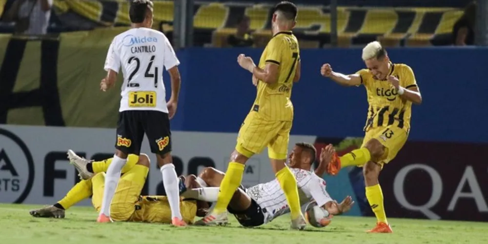 Com gol no primeiro tempo, Guaraní larga em vantagem na disputa por vaga na fase de grupos da Libertadores