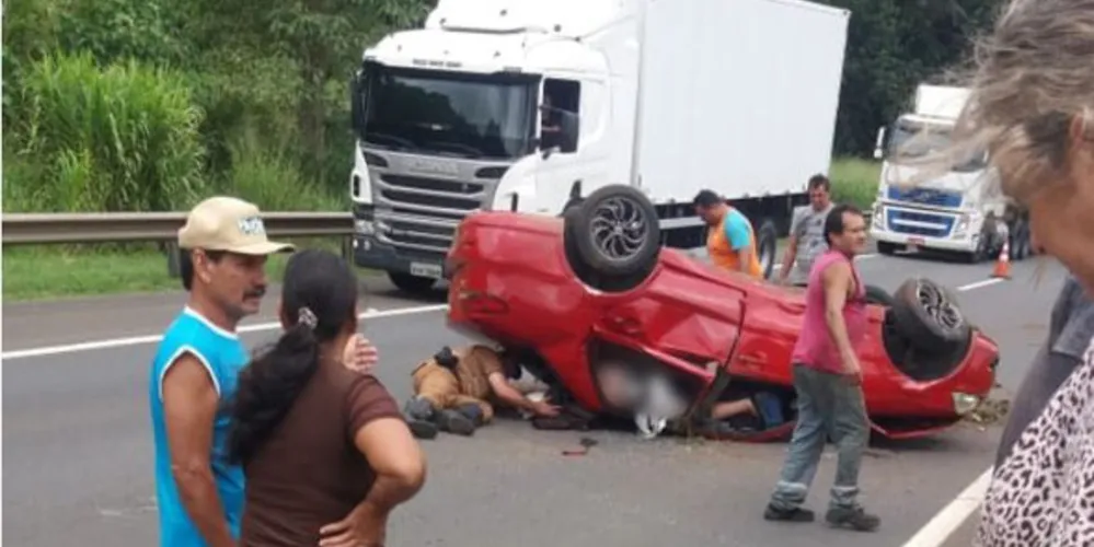 Acidente aconteceu nesta manhã na Rodovia do Café