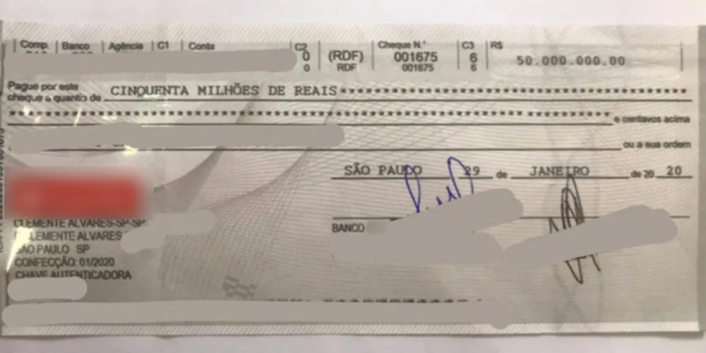 Na delegacia, o homem foi autuado em flagrante por estelionato tentado
