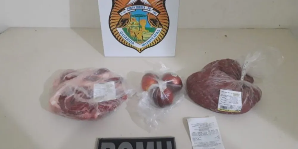Produtos foram encontrados na mochila do suspeito e ele confessou o crime