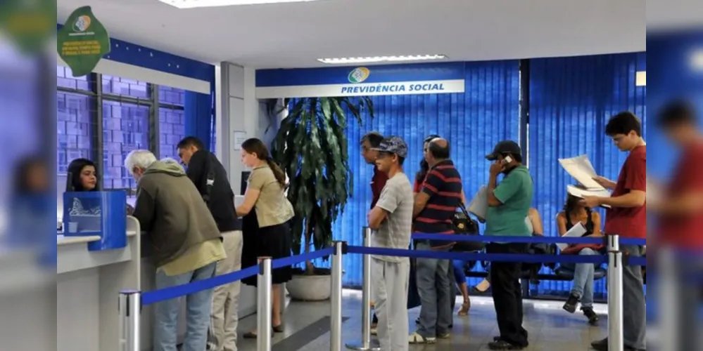 Com a medida, fica definido que a partir de 1º de fevereiro de 2020, o salário de benefício e o salário de contribuição não poderão ser inferiores a R$ 1.045,00 nem superiores a R$ 6.101,06