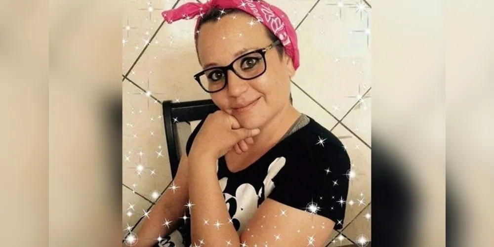 Nas redes sociais, amigos de Suelen tem se manifestado sobre o falecimento da jovem