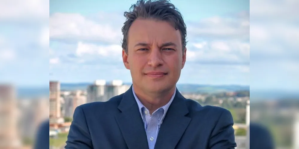 BRINDE A VIDA - O conceituado advogado Paulo Reusing Junior receberá as felicitações pela passagem de seu aniversário, nesta quinta-feira (13). Da coluna RC os votos de alegrias e prosperidade.