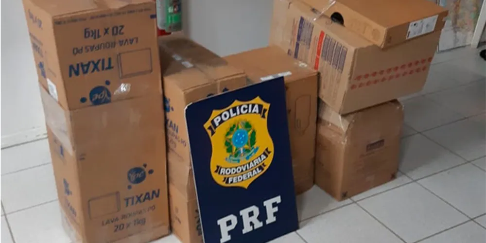 Imagem ilustrativa da imagem PRF apreende mercadorias sem documentação fiscal