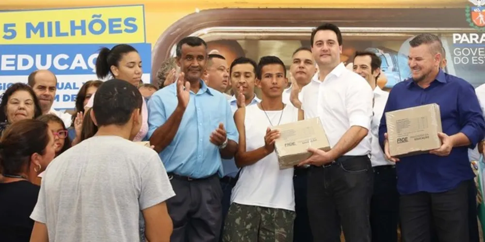Serão contempladas 161 escolas de 30 Núcleos Regionais de Educação. 