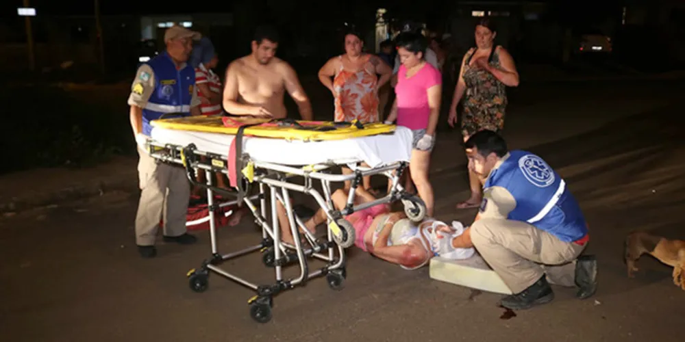 Uma das vítimas foi parar embaixo do carro com a ação do motorista