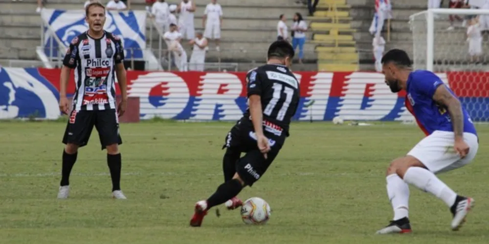 Alvinegro até criou chances, mas não conseguiu balançar as redes