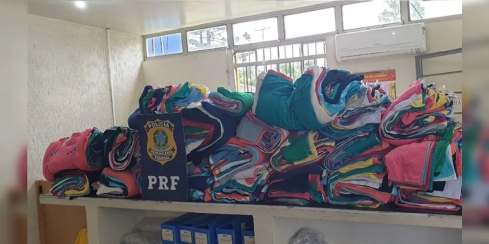 Com estampas falsas de marcas mundialmente conhecidas, camisetas foram produzidas em Apucarana (PR) e seriam entregues em Porto União (SC).