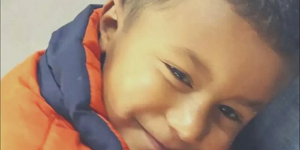 Criança estava internada em hospital de Curitiba e não resistiu aos ferimentos