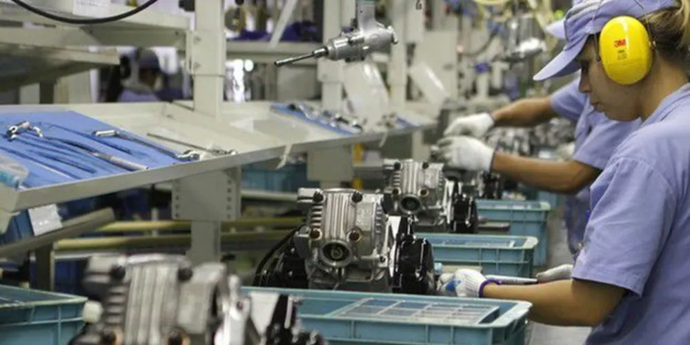 Sob a ótica da produção, os três grandes setores (agropecuária, indústria e serviços) cresceram