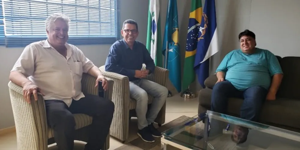 Imagem ilustrativa da imagem Professor Edson visita reitor da UEPG para apresentar pré-candidatura