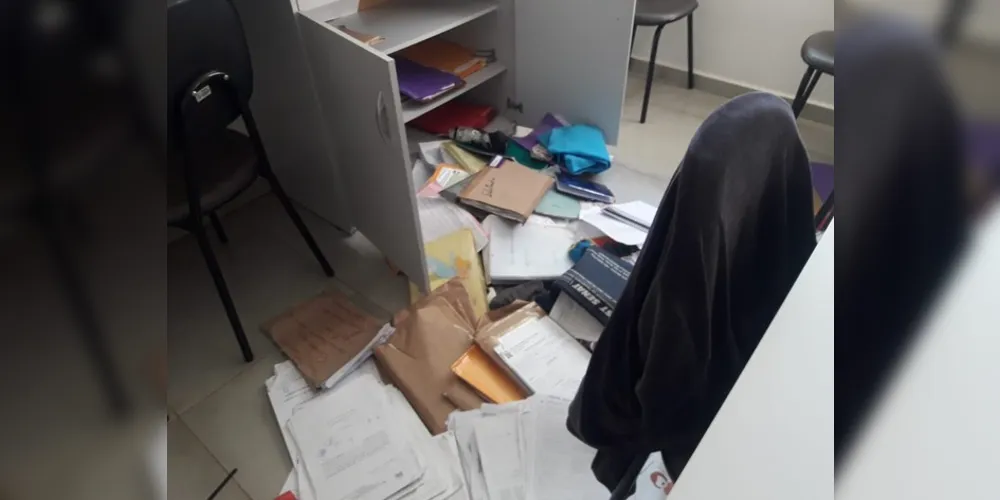 As autoridades responsáveis ainda realizam um levantamento de todas as peças que foram furtadas. 