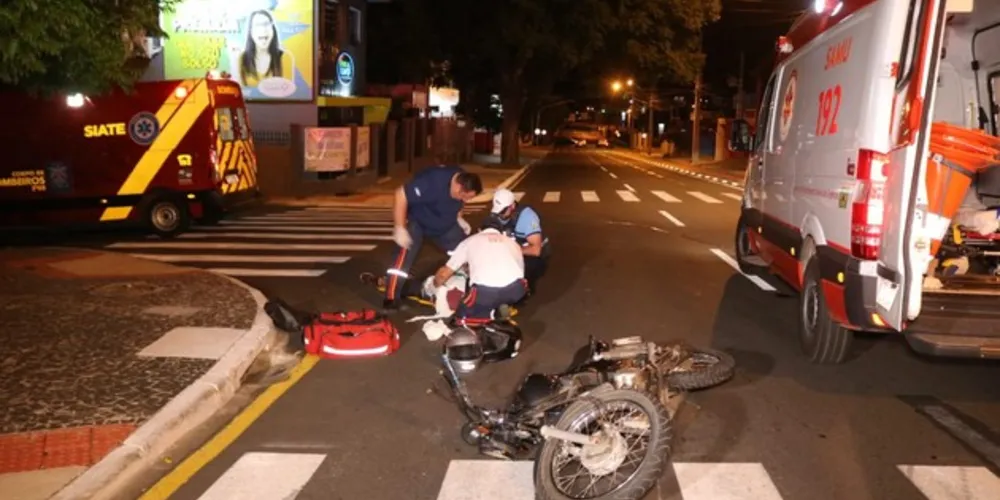 Acidente na noite desta quinta deixou quatro feridos no Jardim Carvalho