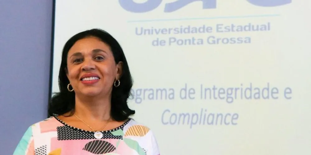 Regulamentado pelo projeto de lei 136/2019, o Compliance significa estar de acordo com as leis, regras e normas, a partir de uma conduta ética e honesta.