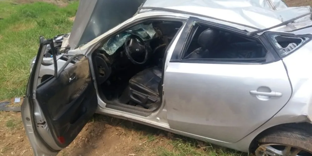 Dois acidentes em sequência deixaram três pessoas feridas em Guamiranga
