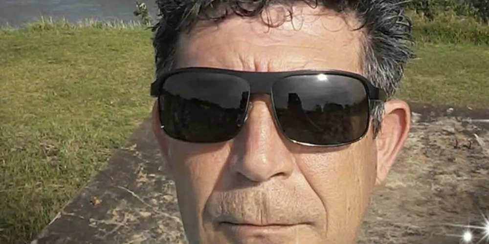 Agente estava em bar e foi baleado quando ladrões perceberam que ele estava armado