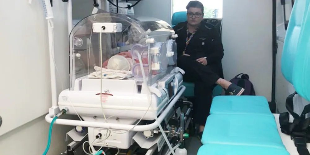 Tudo transcorreu bem durante o transporte e o quadro do recém-nascido é estável em Campo Largo, assim como o quadro da mãe