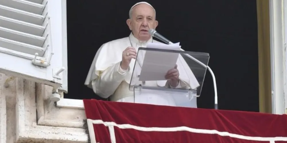 No final do ano passado, o Papa Francisco alterou formalmente o nome - Arquivo Secreto do Vaticano, por - Arquivo Apostólico do Vaticano.