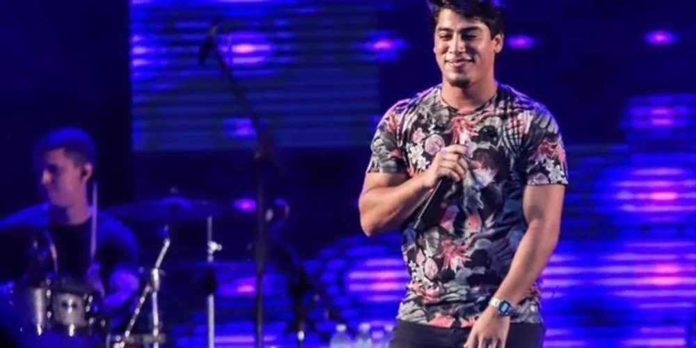A dupla Netto e Henrique nasceu no interior paulista e tem como um dos maiores sucessos "Forçar a Barra", com quase 3 milhões de visualizações no YouTube.