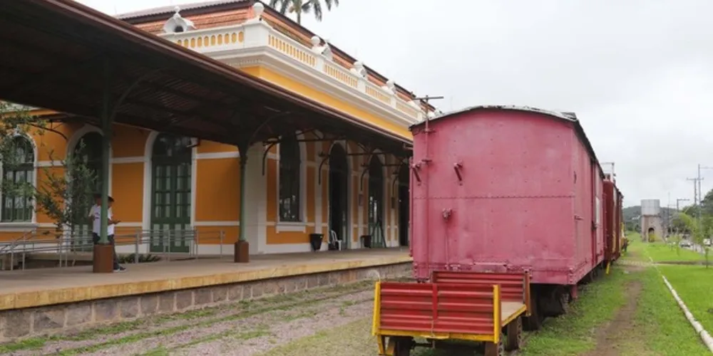 Estação ferroviária de Antonina, litoral do Paraná
