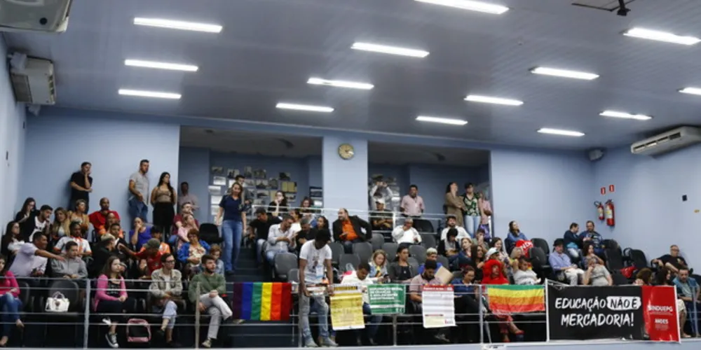 Grupo pressionou vereadores para que proposta fosse rejeitada