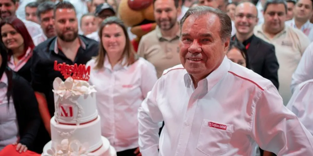 “Promover conquistas para as pessoas. Este é nosso jeito de ser”, destaca o fundador da Lojas MM, Jeroslau Pauliki. A empresa completa 42 anos de tradição e inovação no varejo neste ano.