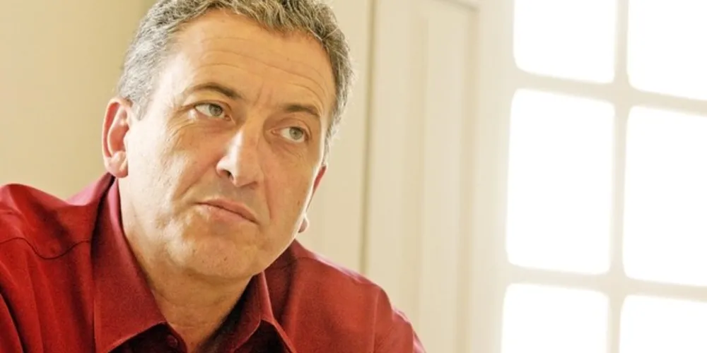 Comunicador destacou que foi “convencido” pelas filhas a reavaliar decisão de se aposentar da política