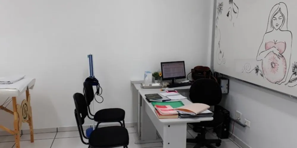 Mantido pelo curso de Enfermagem, o projeto conta com aproximadamente 30 alunos que conduzem o atendimento sob supervisão dos professores do curso
