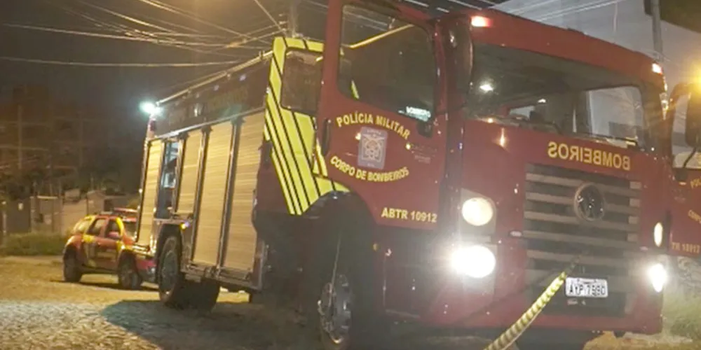 Vítimas foram retiradas da água pelos bombeiros e conduzidas ao PSM para receberem cuidados médicos