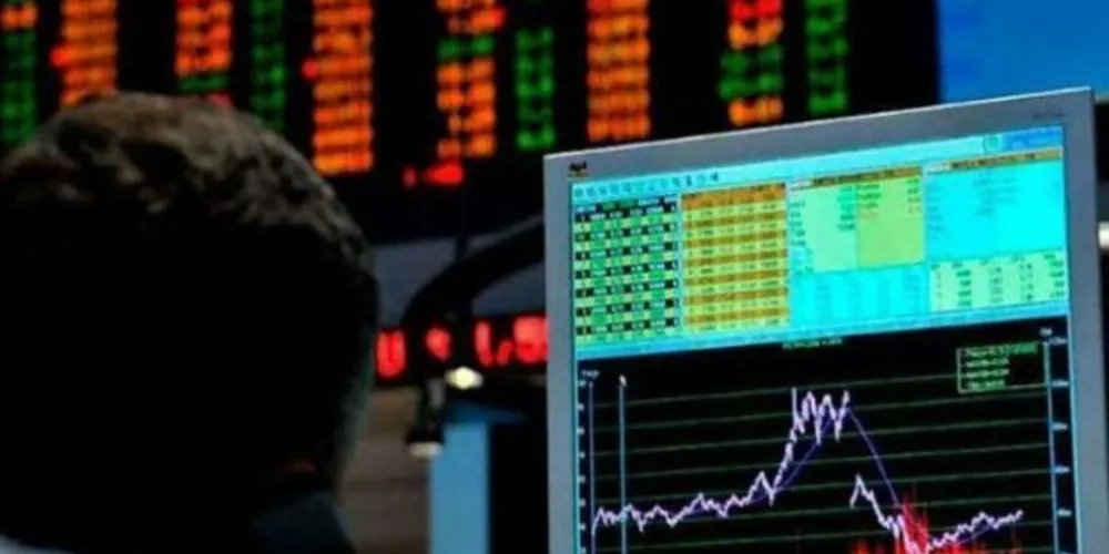 Ibovespa, principal índice da bolsa brasileira, caiu mais de 10% logo depois da abertura