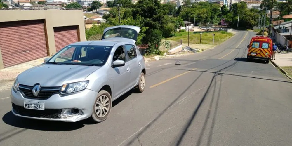 Motorista do carro envolvido no acidente parou e prestou socorro à vítima