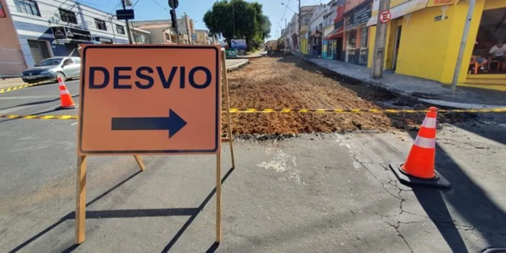 Imagem ilustrativa da imagem Obra muda fluxo de veículos no Centro de Ponta Grossa